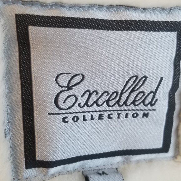 Coat - Picture 6 of 6